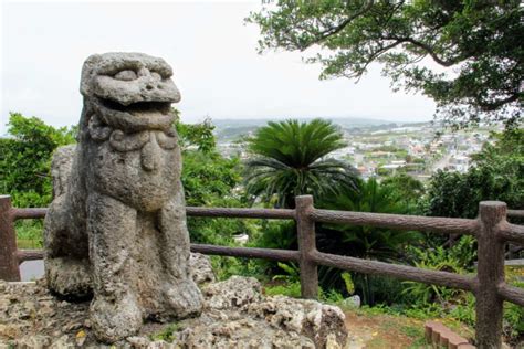 石獅子 左右|富盛のシーサー